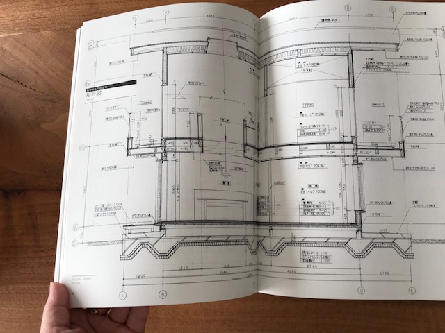 若手設計者に贈る 木造住宅の手描き詳細図集