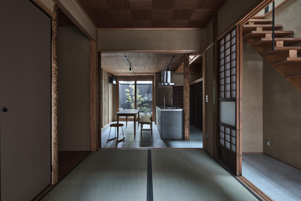 岩本ハウス